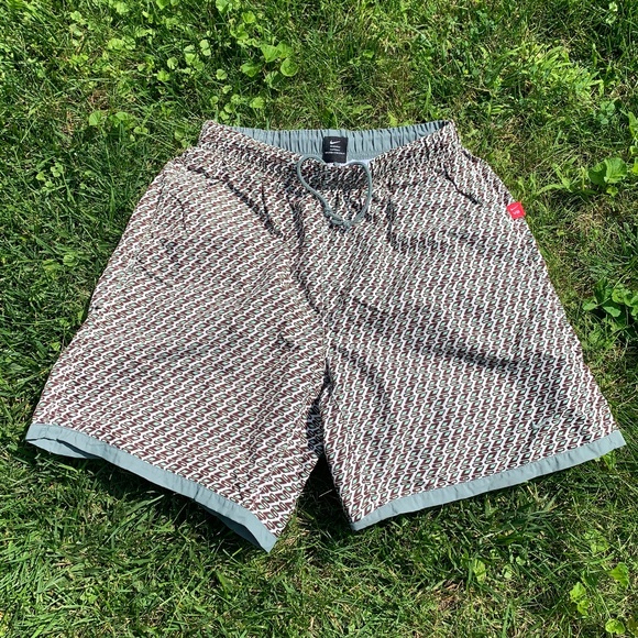 Nike Shorts - Picture 1 of 6